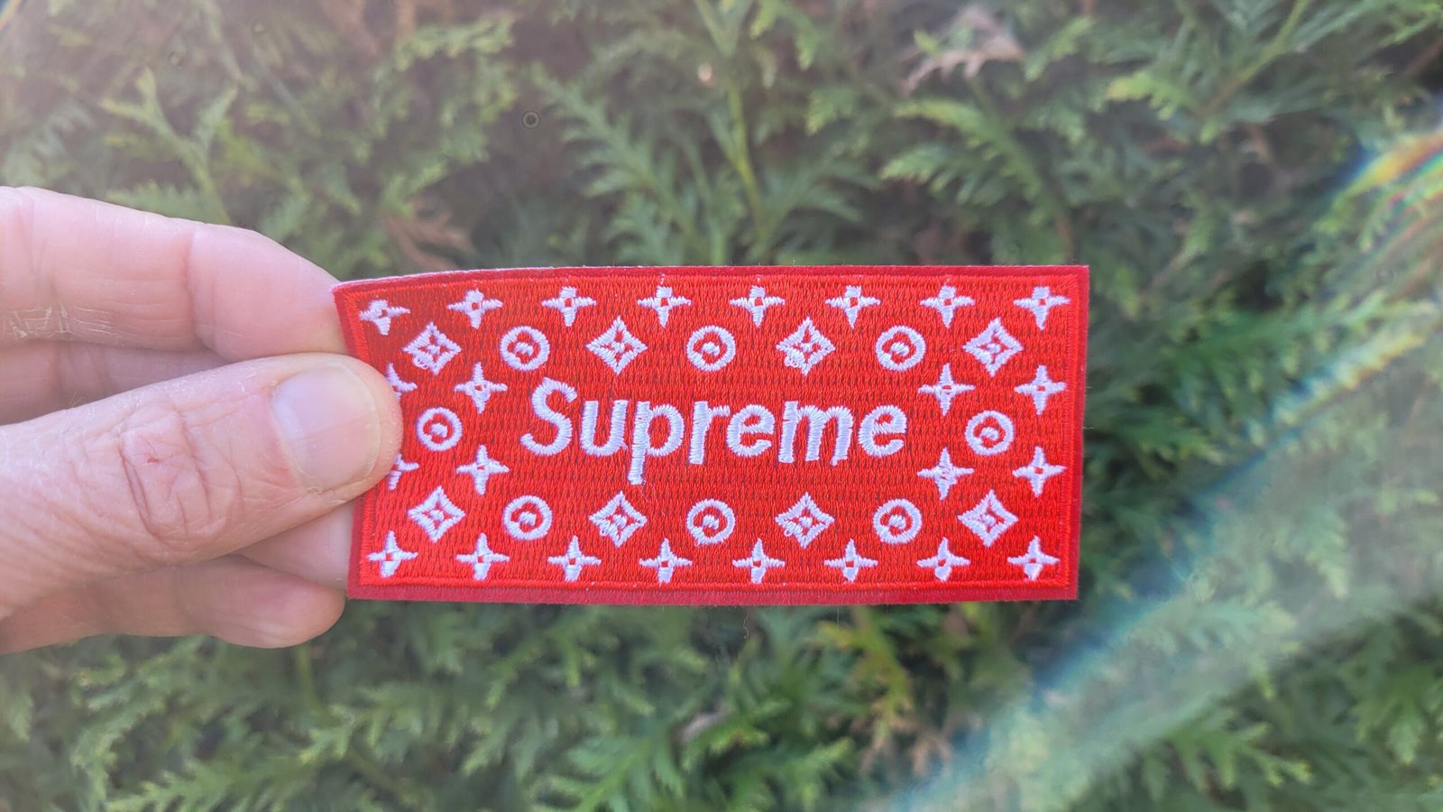 SUPREME patch Gucci Logo