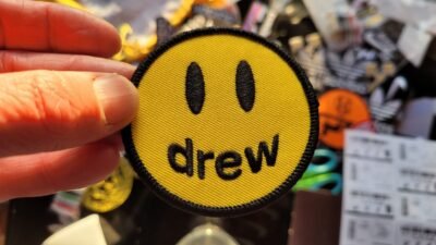 Drew logo patch Logo