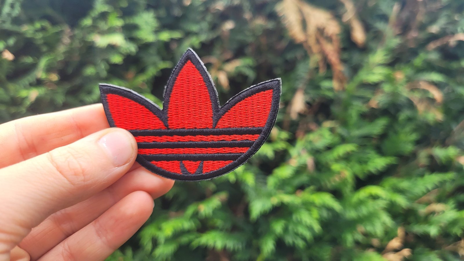 Adidas Trefoil Embroidered patch Logo - Image 3