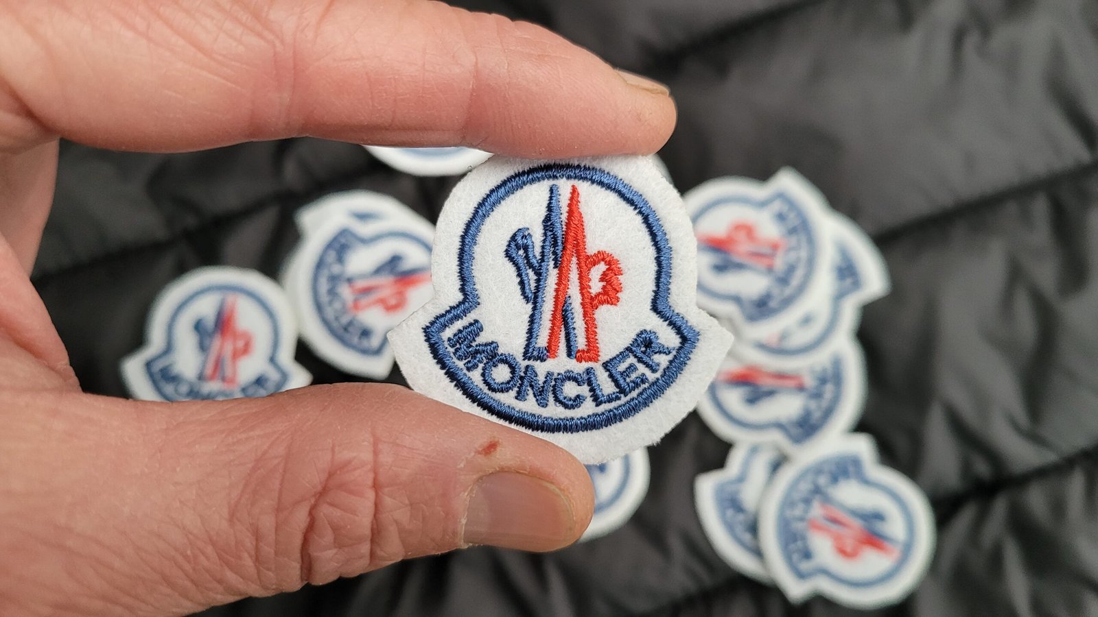 Moncler patch Logo - Image 2