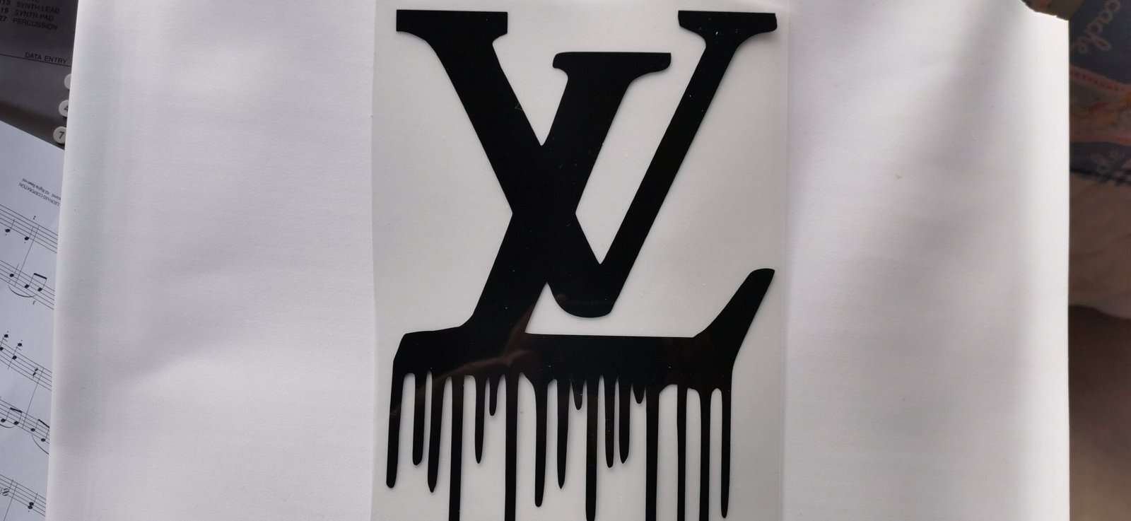 LV Louis Vuitton Logo Dripping Sticker Iron-on - Image 2
