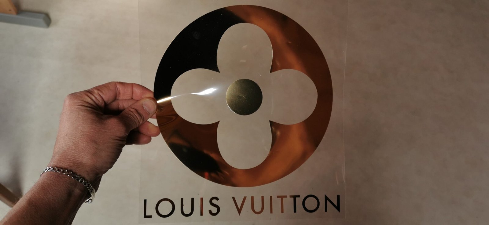 Logo LV Luis Vuitton Flower Symbol Iron-on Decal (heat transfer) - Image 3