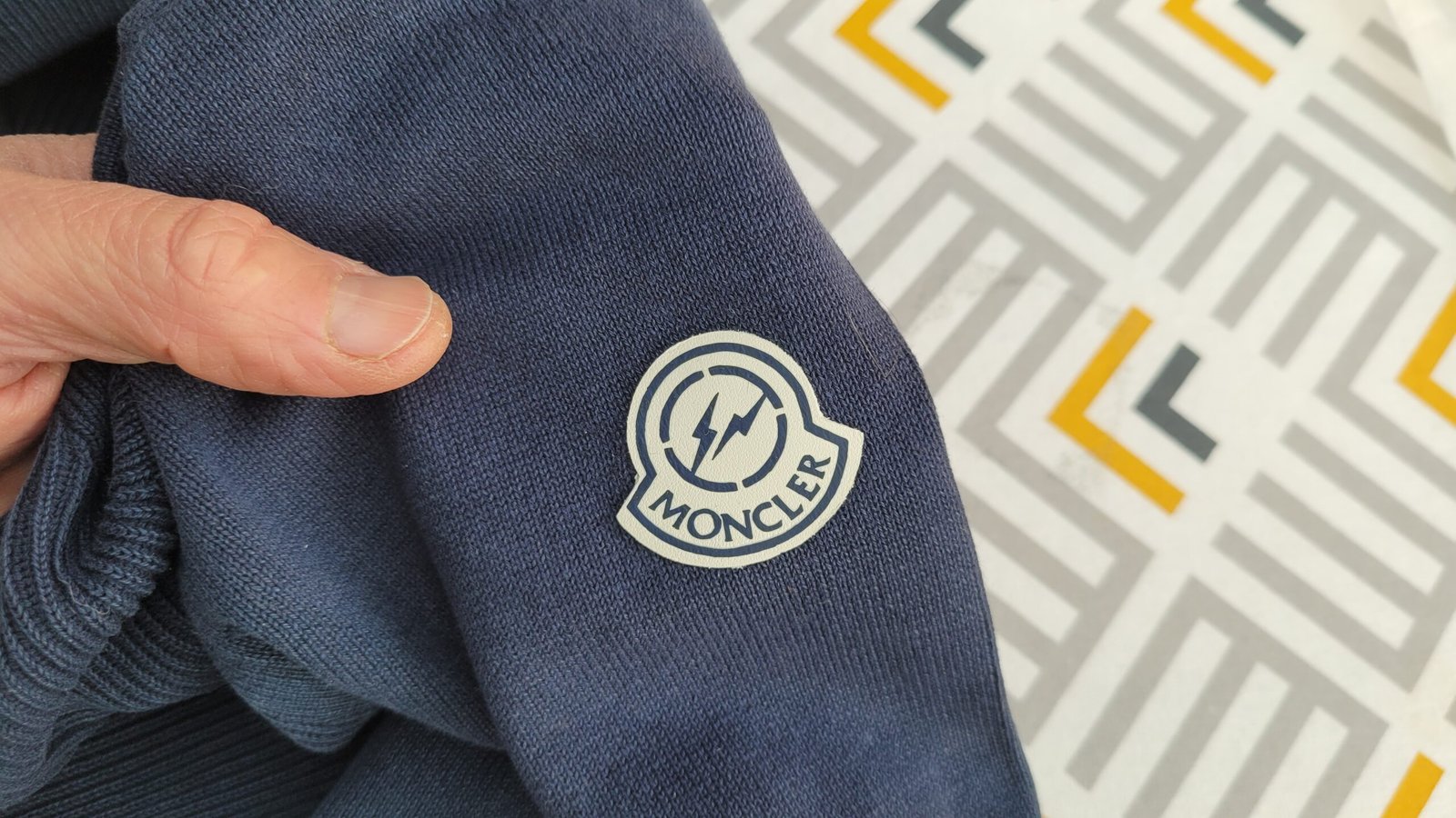 Moncler iron on real leather patch - Image 4